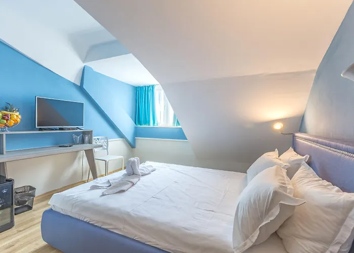 Bsa Boulevard Boutique Hotel 2*